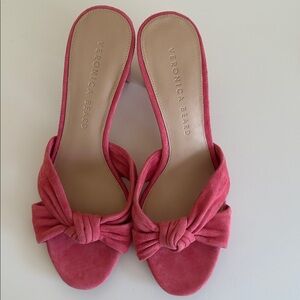 New Veronica Beard Pink Suede Ganita Knot Front Slide Heel Sandals. Size 7.5.